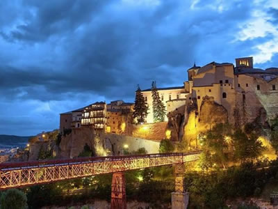 Paseo guiado nocturno por Cuenca Medieval